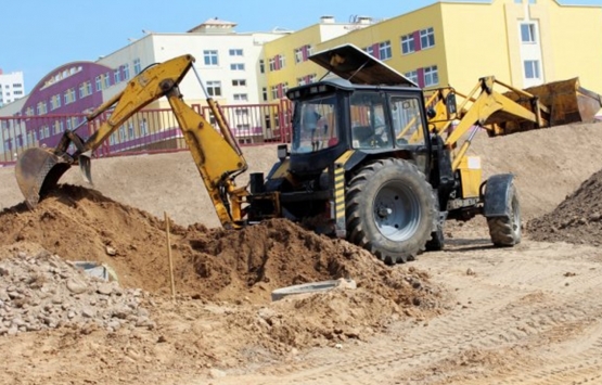 5 mühendis yıllar önce mezun oldukları liseyi yeniden inşa ediyor!