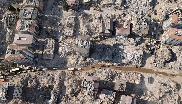 Japon deprem uzmanından İzmir Karşıyaka uyarısı: Dikkat edilmeli, zemin çok kötü!