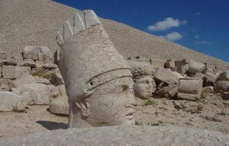 Nemrut Dağı'nda turizm sezonu açıldı!