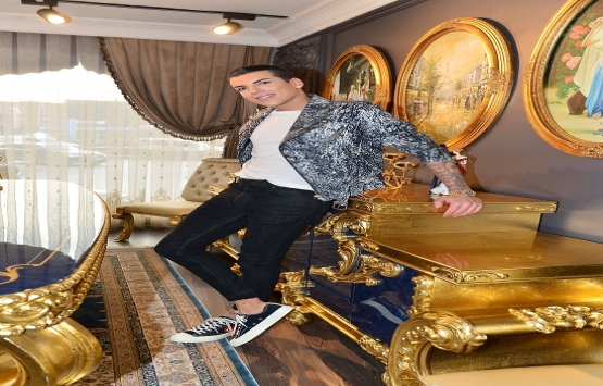 Kerimcan Durmaz evi için 24 ayar altın kaplama mobilya aldı!