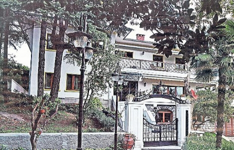 İşte Ali Ağaoğlu nun Boğaz daki köşkü!