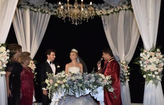 Efe Bezci ile Çağla Baykam evlendi!