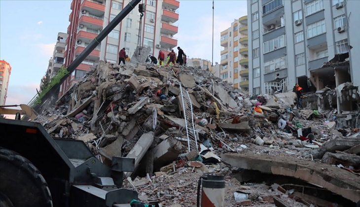 Kahramanmaraş merkezli depremlerin harcamaları 761,7 milyar TL yi bulacak! 179 bin konutun inşasına başlandı!