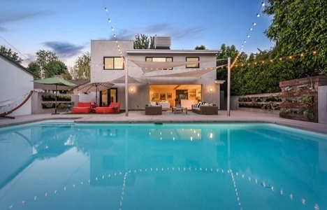 Lena Headey İngiltere deki evini 2 katı fiyata sattı!