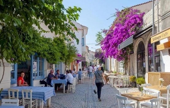 Alaçatı Havalimanı’nın inşaatı durdu mu?