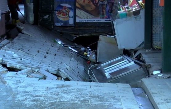 Ortaköy Kumpirciler Çarşısı'nda göçük: 1 yaralı!