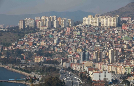 Bayraklı'da kentsel dönüşüm süreci resmen başladı!