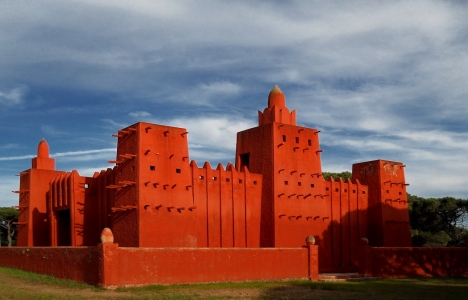 Fransa Frejus'ta inşa edilen cami yıkılacak mı?