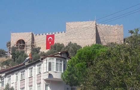 Tarihi Hereke Kalesi restorasyon çalışmaları sürüyor!