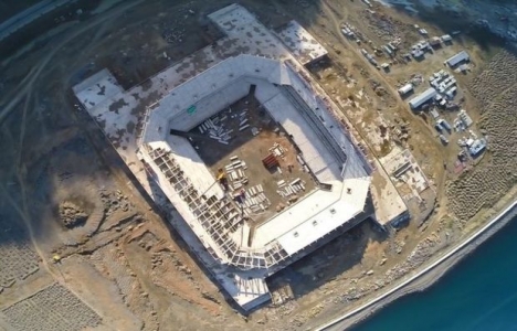 Akyazı Stadı ikinci yarıya yetişecek!