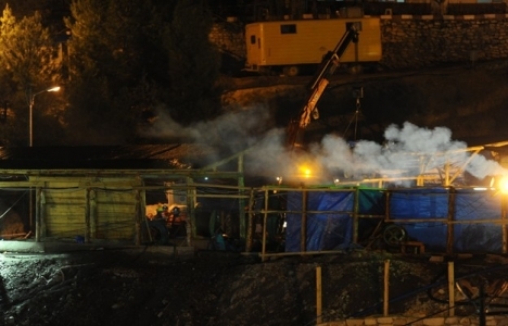 Ermenek'te istinat duvarı çöktü!