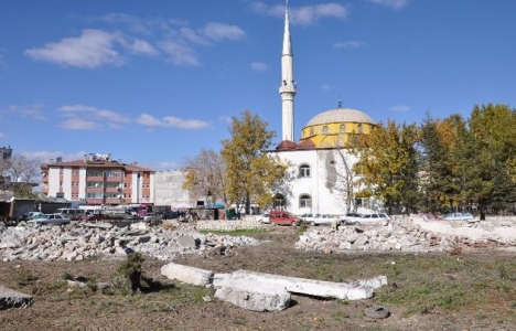 Elbistan'a 4 minareli cami inşa edilecek!