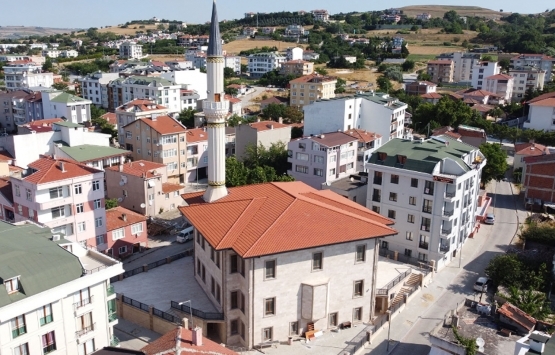 Büyükçekmece mimarisi ile dikkat çeken yeni camisine kavuşuyor!