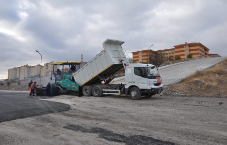 Isparta Akkent TOKİ'de asfalt çalışmaları yapıldı!