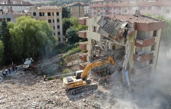 Çatalca'da kentsel dönüşüm için ilk yıkım yapıldı!