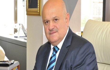 Hamdi Topçu kimdir?