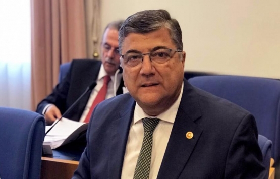 Kamil Okyay Sındır: Fay zonuna konut yapmak büyük risk!