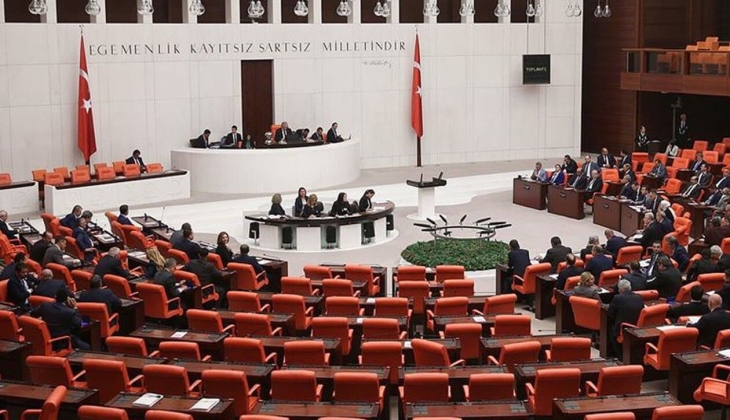 Milyonların gözü o haberdeydi! Cumhuriyet Tarihi nin en kapsamlı teklifi Meclis ten geçti