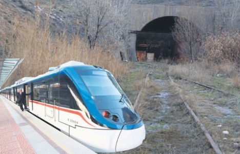  Ayaş Tüneli banliyö seferlerini bekliyor!