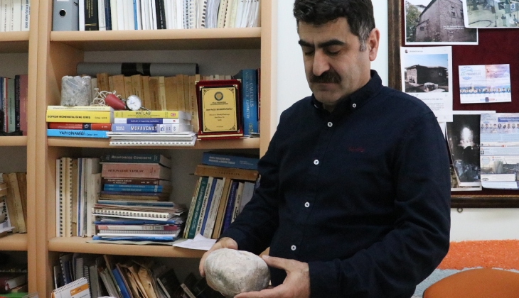 Prof. Dr. Bedirhanoğlu nda yeni konutlar için uyarı! 2023 teyiz ama hala kolon miktarı az!