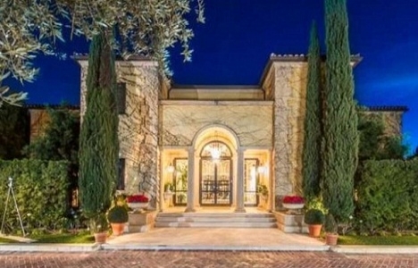 Elton John ve David Furnish, Beverly Hills’ten 34 milyon dolara ev aldılar!