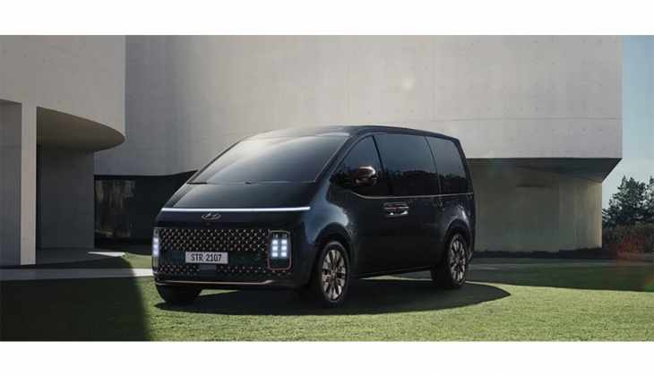 Hyundai Staria Türkiye de satışta! Staria nın lansman fiyatı çok iddialı! Hyundai Staria fiyat listesi 25 Mayıs 2022!