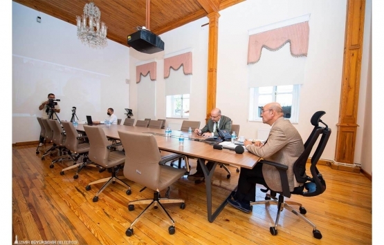 İzmir Alsancak taki elektrik fabrikası çürümeye terk edildi!