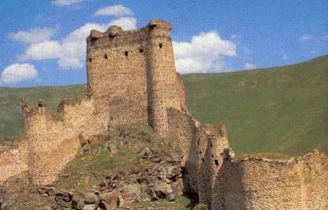 Bitlis Kalesi'ndeki kazı çalışmaları 11. kez başladı!