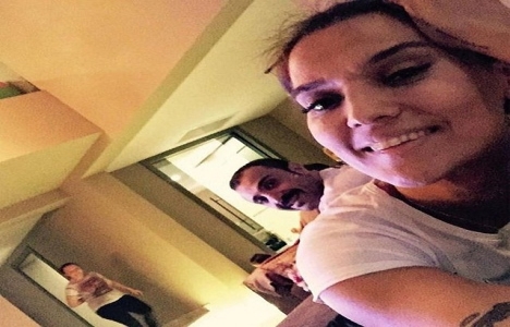 İşte Demet Akalın ın Hadımköy deki evi!