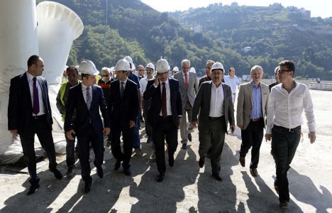 Akyazı Stadyumu nerede