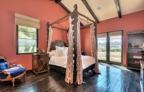 Jennifer Lopez, Beverly Hills den 22.9 milyon dolara malikane alıyor!