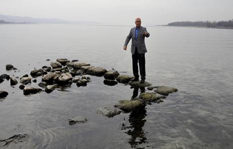 Sapanca'nın suları çekildi tarihi kalıntı ortaya çıktı!