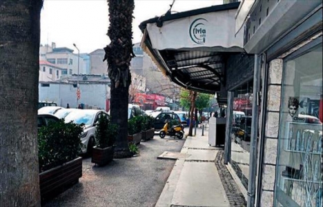 Alsancak Şehit Fethi Bey Caddesi'ndeki kaldırım düzenlemesine itiraz!