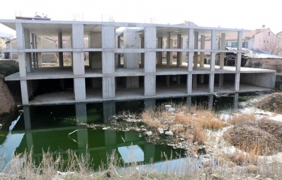 Afyonkarahisar da konut mağdurları isyan etti!