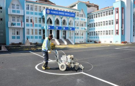 Ankara Büyükşehir Belediyesi'nden okullara malzeme desteği!