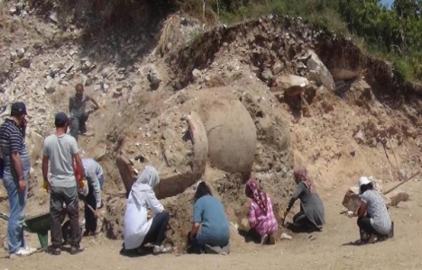 Balıkesir Kyzikos'daki Hadrian Tapınağı gün yüzüne çıkarılacak!