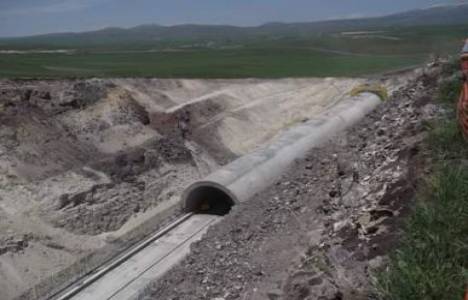 BTK demiryolu hattı Haziran 2014 'te tamamlanacak!