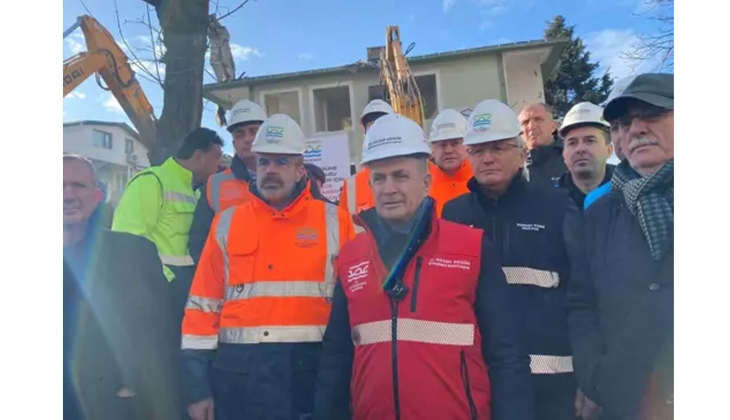 Büyükçekmece Marmara depremine hazırlanıyor: Deprem riskli 8 blokluk 64 daireli site yıkılıyor!