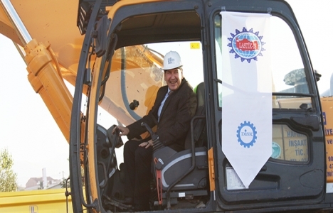 Lastik İş Oteli'nin temeli atıldı!