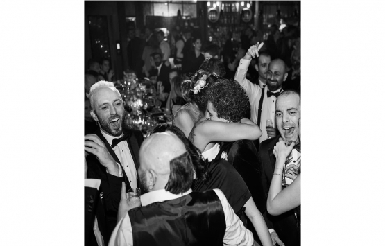 Sıla ve Hazer Amani Kilyos ta bahçeli ev alacak!