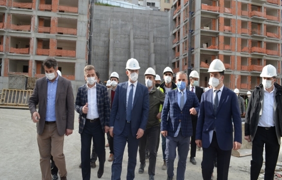 TOKİ Başkanı Ömer Bulut'tan İstanbul'daki şantiye alanlarına ziyaret!