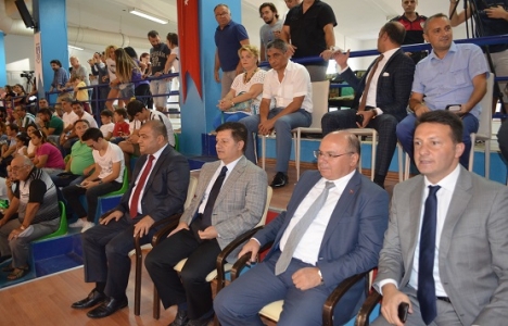 Amir Çiçek'ten Bodrum'a kapalı spor salonu müjdesi!