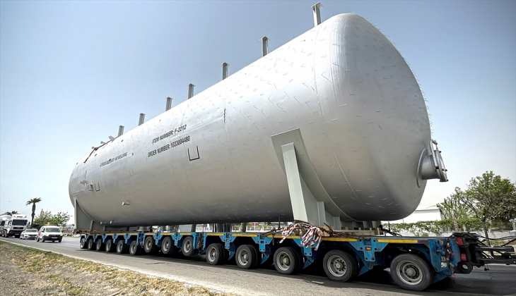 Mersin den yola çıkan dev reaktör Adana ya 4 günde ulaşacak