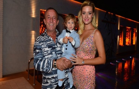 Ali Ağaoğlu'na Petek Ertüre'den destek!