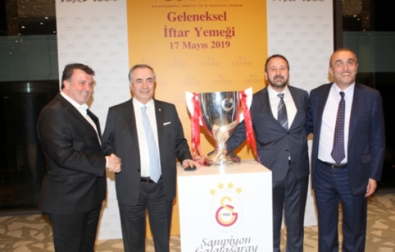 Hakan Yılmaz, Düşler Vadisi'ni Galatasaraylılara anlattı!