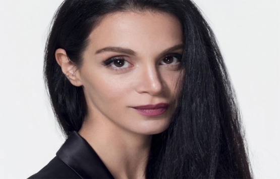 Cemre Kemer in boğaz manzaralı muhteşem evi!