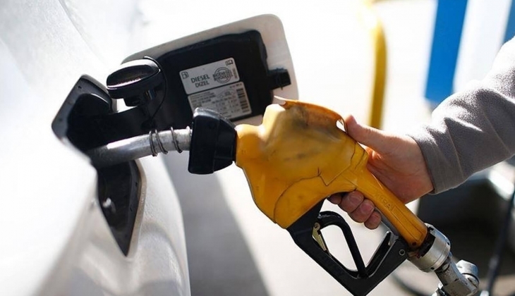 Dev kurumdan 2024 yılı petrol için 90 dolar tahmini! Akaryakıt fiyatlarına indirim mi geliyor? 