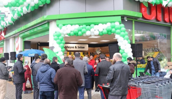 ŞOK...ŞOK...ŞOK bu market her ürünü 10 TL ye satıyor! Bu fırsat kaçmaz.. hemen poşetini fileni al ve buraya koş