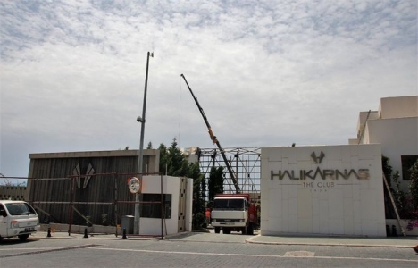 Bodrum Halikarnas yıkıldı!