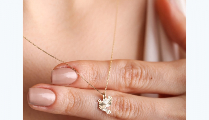 Yılbaşına özel 999 TL lik altın takı alana 350 TL değerinde altın inci bileklik hediye! İşte Sembolgold fiyat listesi 